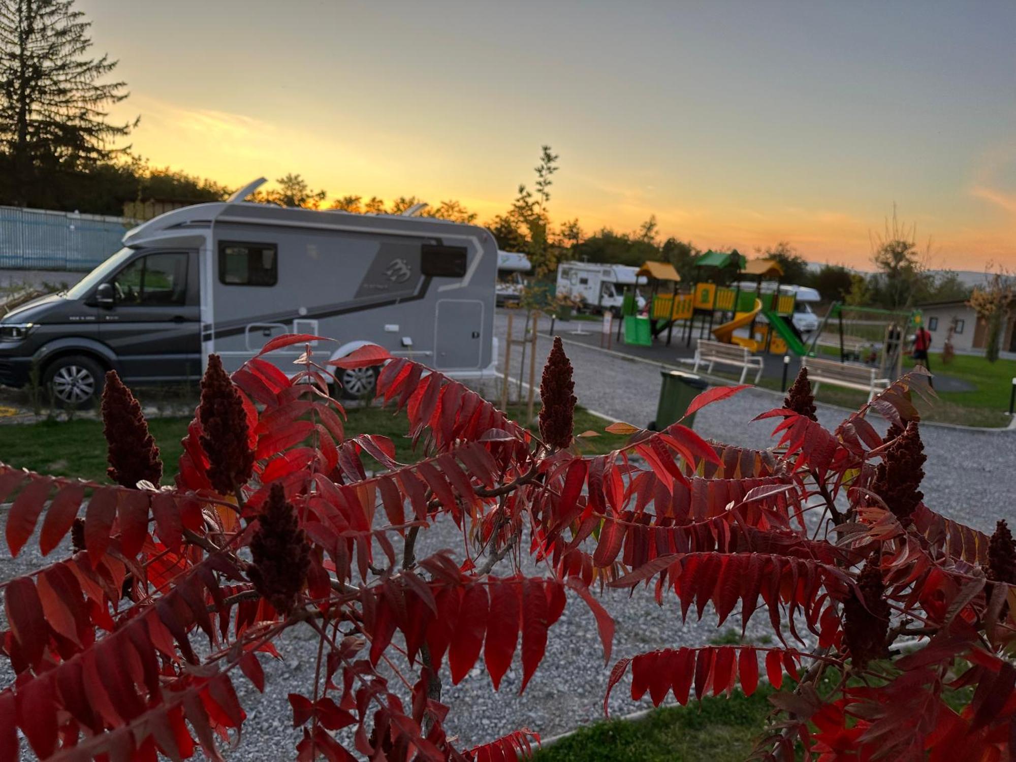 7 Lakes Camping Sapareva Bania Exterior foto