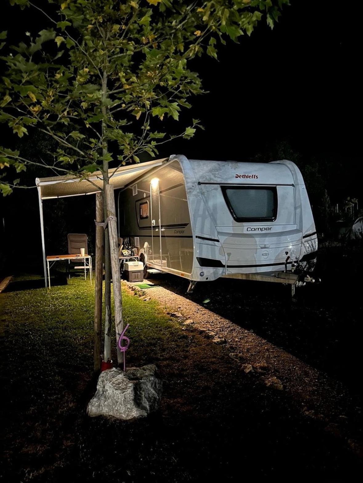7 Lakes Camping Sapareva Bania Exterior foto