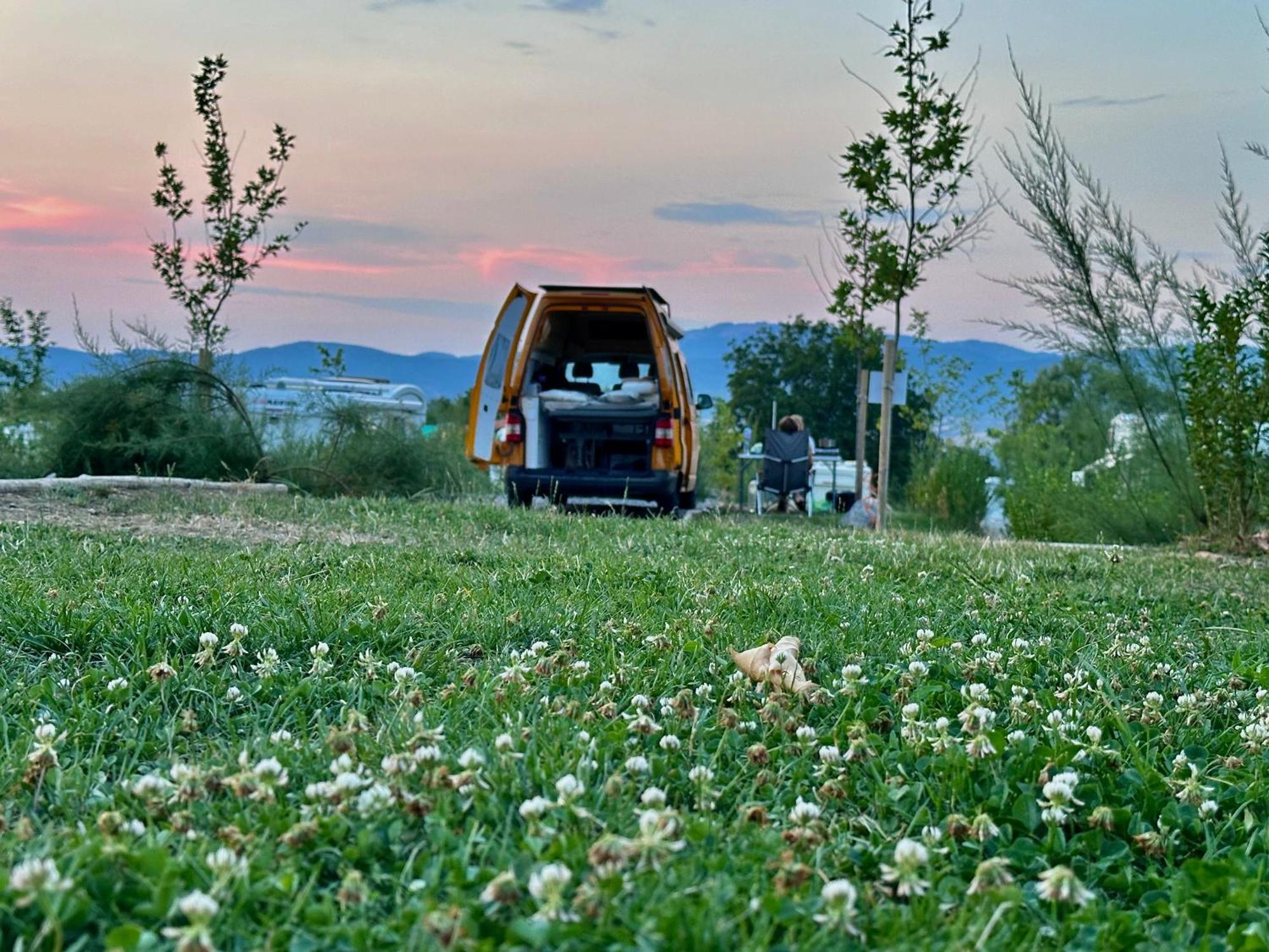 7 Lakes Camping Sapareva Bania Exterior foto