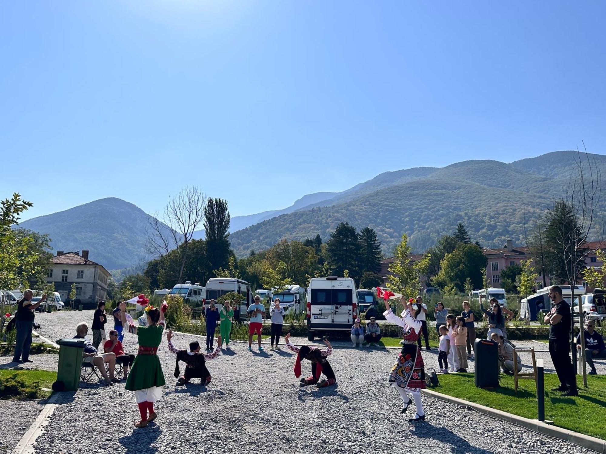 7 Lakes Camping Sapareva Bania Exterior foto